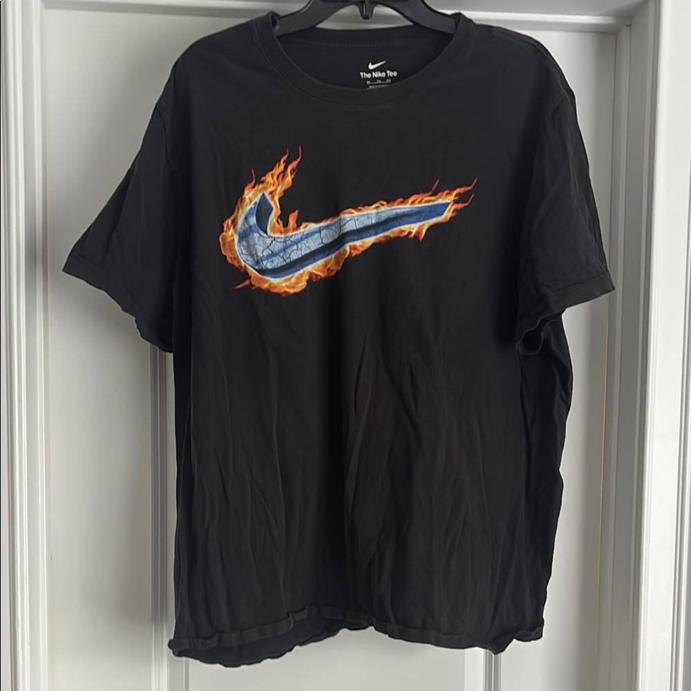 Nike Black and Blue Short Sleeve Tee with Dynamic Swoosh